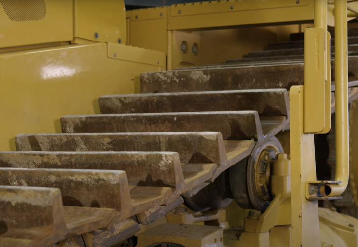 Cat steel track undercarriage